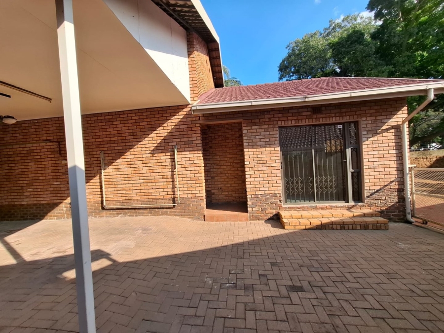 4 Bedroom Property for Sale in Safari Gardens North West